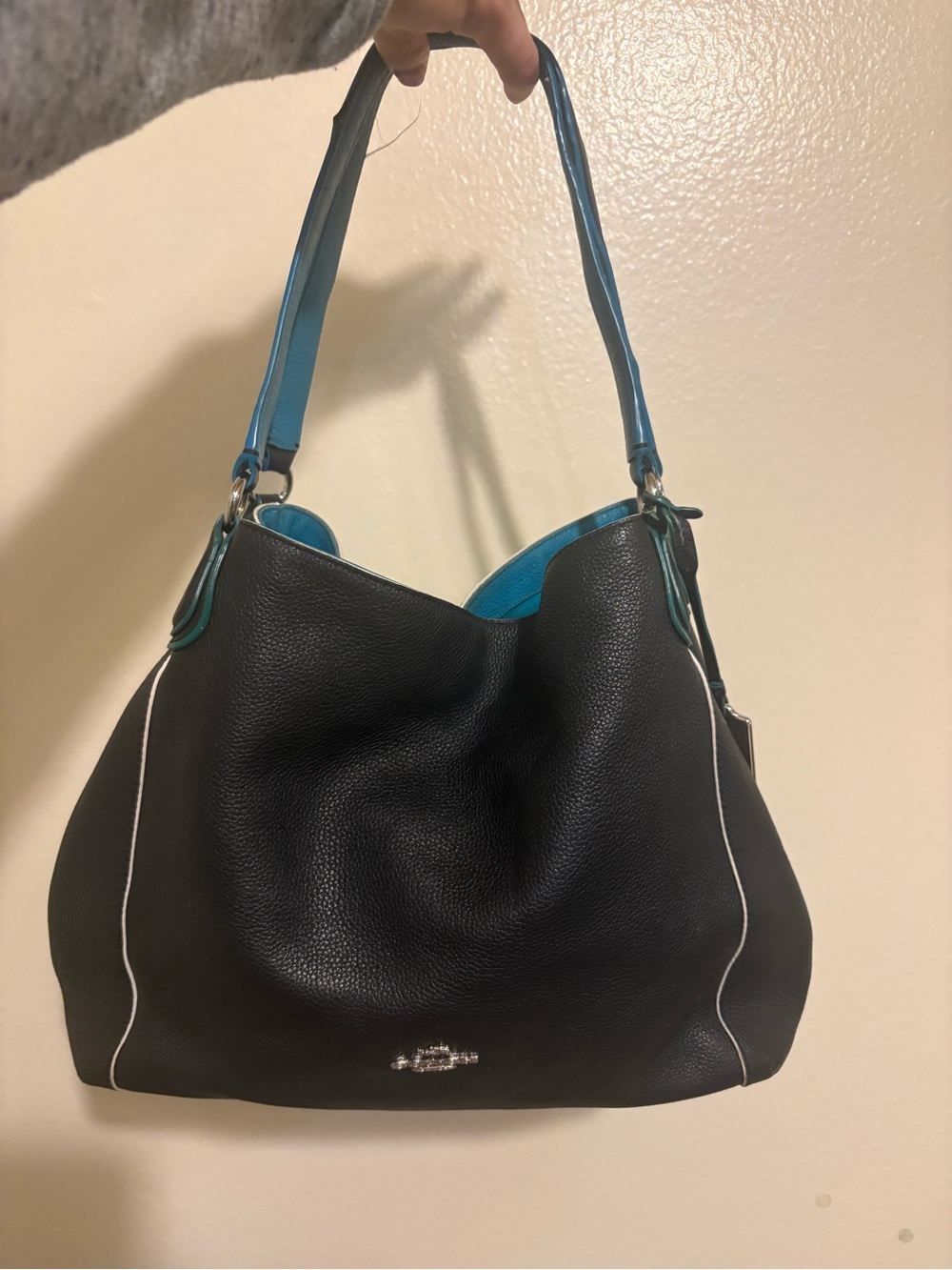 Coach Edie 31 Black
Turquoise White
Tricolor Edgestain
Leather Shoulder Bag